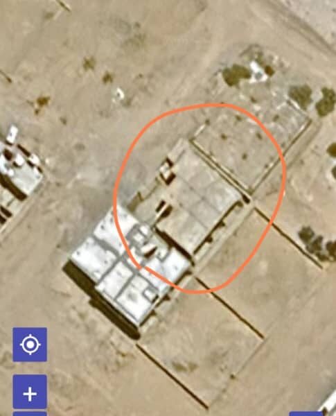 فيلا قيد الإنشاء مع حوش للبيع، تقع في جمعية الاستكشافات النفطية (جمعية سكنية رسمية).